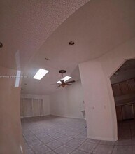 11518 SW 172nd Terrace in Miami, FL - Foto de edificio - Building Photo