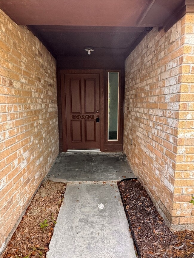 property at 604 Briarclift Ln