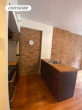 222 E 50th St in New York, NY - Building Photo - Building Photo
