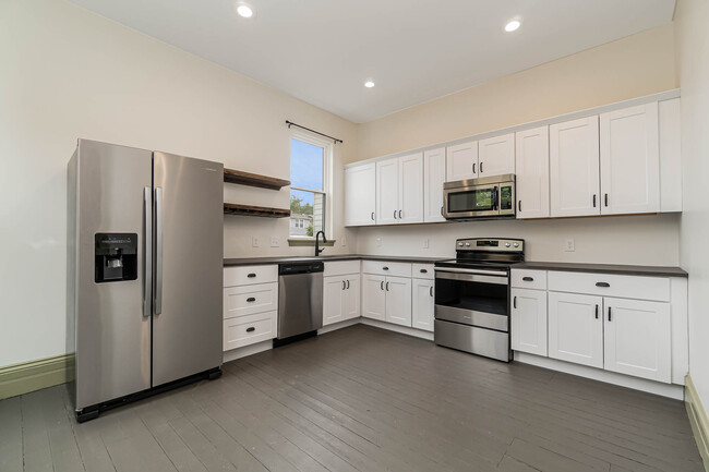 1563 Holman St, Unit #1 in Covington, KY - Foto de edificio - Building Photo