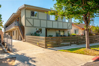 Garden Avenue Apartments in Los Angeles, CA - Foto de edificio - Building Photo