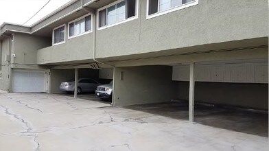 500 S Inglewood Ave in Inglewood, CA - Foto de edificio - Building Photo