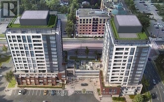 715 Davis Dr in Newmarket, ON - Building Photo