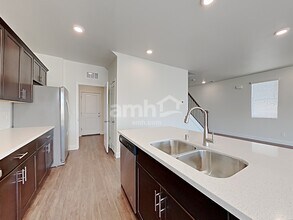 1717 Viaggio Ave in North Las Vegas, NV - Building Photo - Building Photo