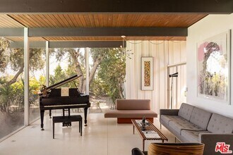 4965 Calvin Ave in Los Angeles, CA - Building Photo - Building Photo