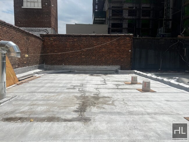 996 Atlantic Ave-Unit -1 in Brooklyn, NY - Building Photo - Building Photo