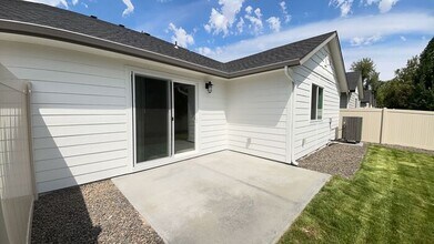 6150 N Fairfax Ave in Garden City, ID - Building Photo - Building Photo