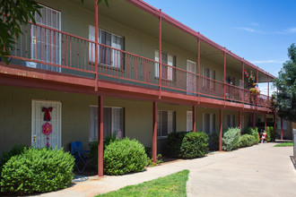 Norton Place Apartments in El Paso, TX - Building Photo - Building Photo