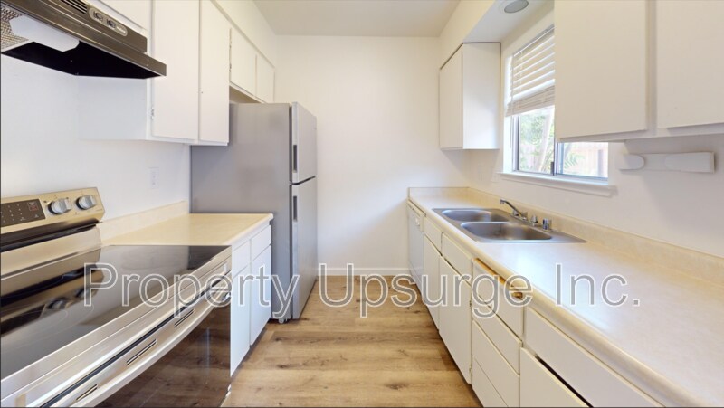 1674 Bramble Pl in Redding, CA - Building Photo
