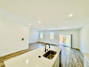 1605 Castro Ave in Chowchilla, CA - Building Photo - Building Photo