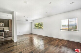 2974 Ripple Pl in Los Angeles, CA - Building Photo - Building Photo