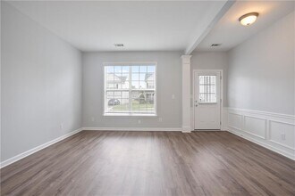 8850 Grappe Trace in Suwanee, GA - Building Photo - Building Photo