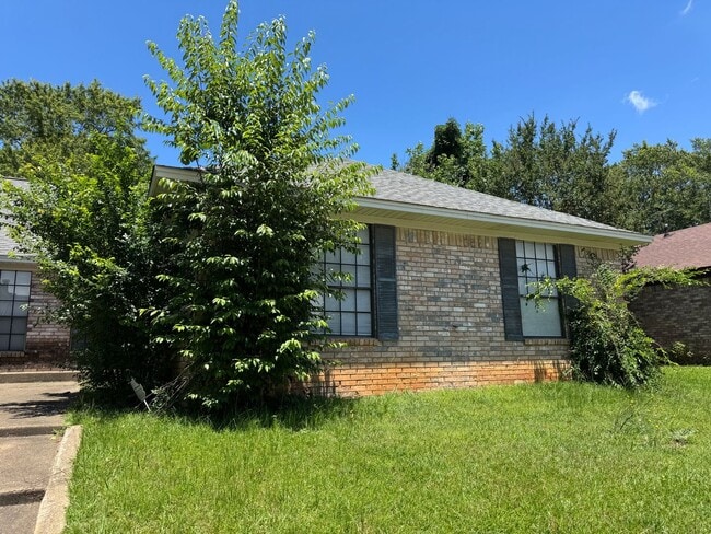 property at 306-308-308 Brookwood Dr