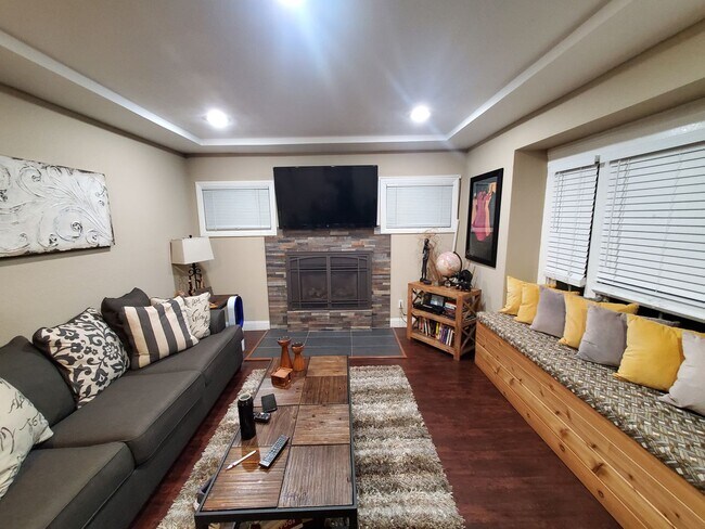 1063 32nd St in Oakland, CA - Building Photo - Building Photo