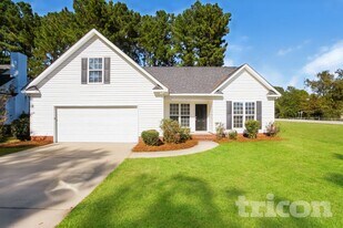 2 Abbey Rd in Elgin, SC - Building Photo