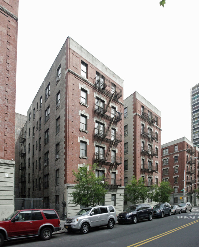 550 W 177th St in New York, NY - Building Photo - Building Photo