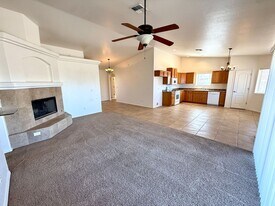 3940 E Snavely Cir in Kingman, AZ - Building Photo