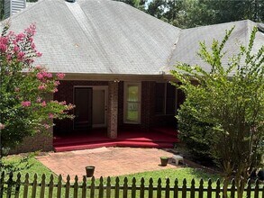 5207 W Shore Dr SW in Conyers, GA - Building Photo - Building Photo