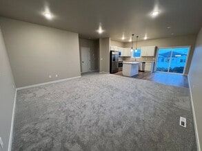 3603 33rd St S in Moorhead, MN - Building Photo - Building Photo