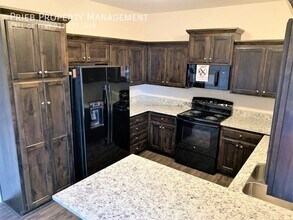 21652 W 126th Terrace in Olathe, KS - Building Photo - Building Photo