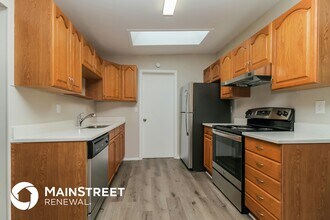 950 Lormann Cir in Longwood, FL - Foto de edificio - Building Photo