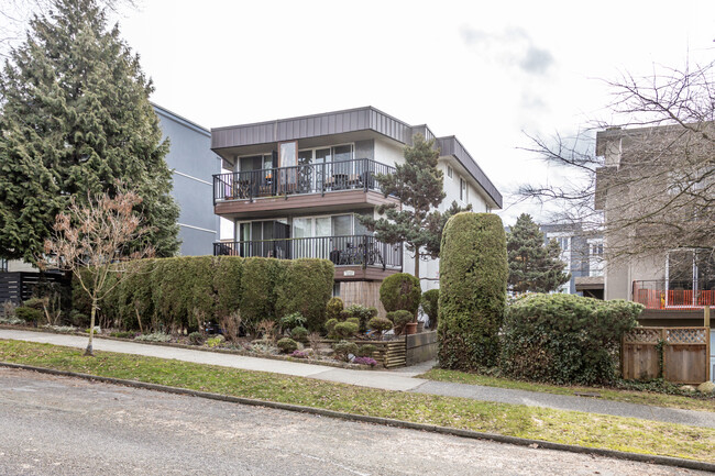 2150 Oxford St in Vancouver, BC - Building Photo - Building Photo