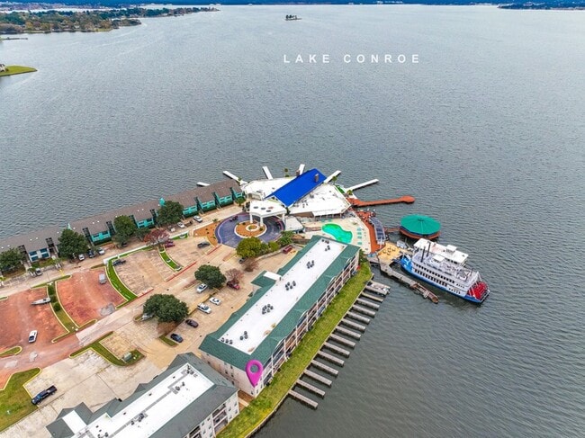 7039 Kingston Cove Ln, Unit 110 in Willis, TX - Building Photo - Building Photo