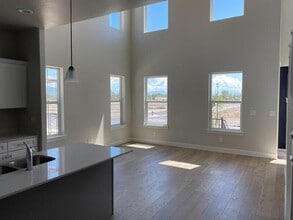 3742 Canyon Falls Dr in Lehi, UT - Building Photo - Building Photo