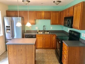 8415 Varden Ct in Blacklick, OH - Building Photo - Building Photo