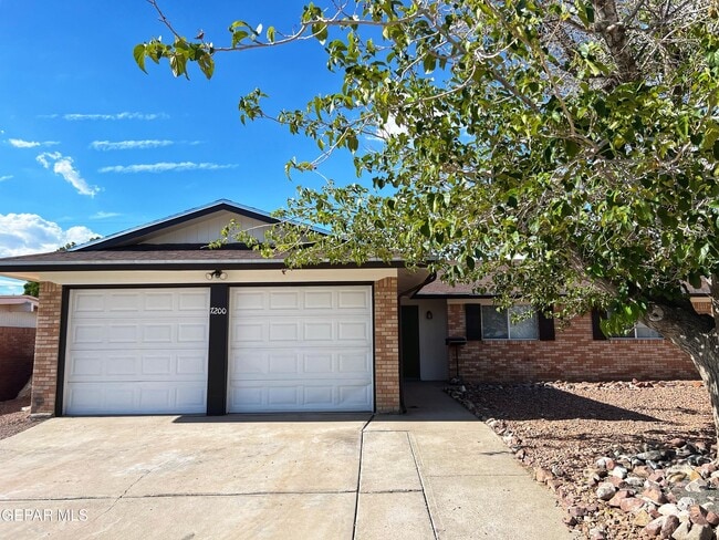 7200 Alto Rey Ave in El Paso, TX - Building Photo - Building Photo