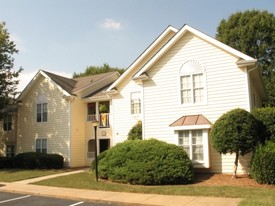 Stadler Place in Greensboro, NC - Building Photo