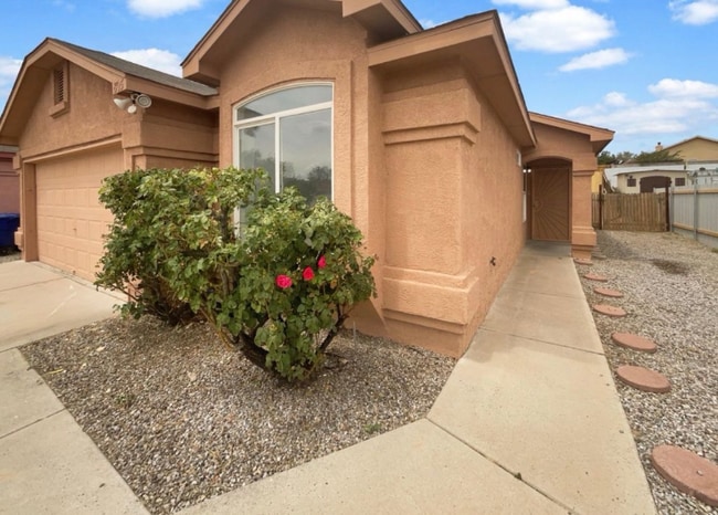805 Malachite Dr SW in Albuquerque, NM - Building Photo - Building Photo