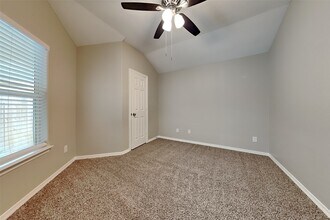 10218 Black Forest Ct in Conroe, TX - Building Photo - Building Photo