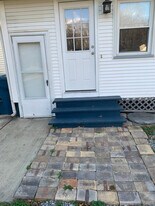 2814 W Liberty St in Girard, OH - Building Photo