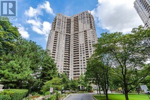 35-1835 Kingsbridge Garden Cir in Mississauga, ON - Building Photo