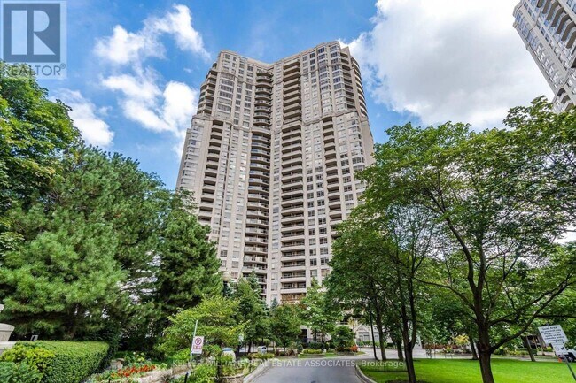property at 35-1835 Kingsbridge Garden Cir
