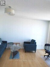 763 Bay St. in Toronto, ON - Building Photo - Building Photo