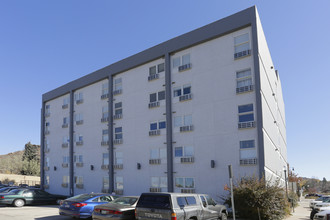 Reyn Rock Plaza Senior Housing in Castle Rock, CO - Building Photo - Building Photo