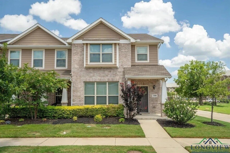 3300 Becker Dr in Denton, TX - Building Photo