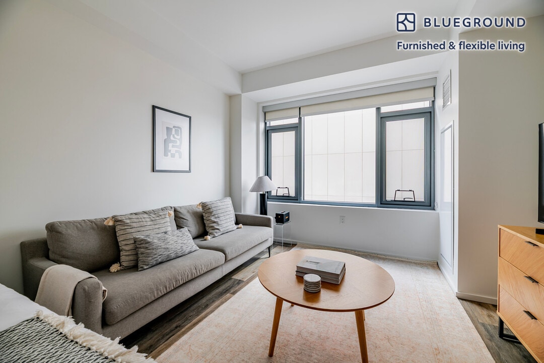 345 Harrison Ave in Boston, MA - Building Photo