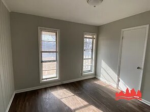 874 Castlewood Ave in Memphis, TN - Foto de edificio - Building Photo