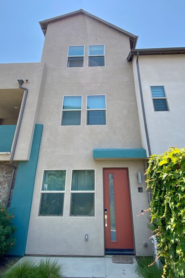 1091 Spare Rd in Covina, CA - Building Photo - Building Photo