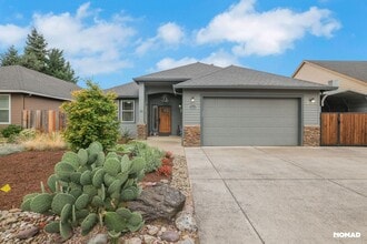 1511 N Juniper Pl in Canby, OR - Building Photo - Building Photo