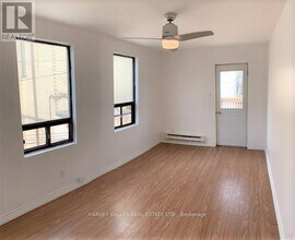 545 Palmerston Blvd in Toronto, ON - Building Photo - Building Photo