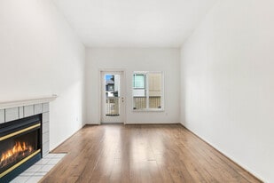 23908 Bothell Everett Hwy, Unit B-302 in Bothell, WA - Building Photo