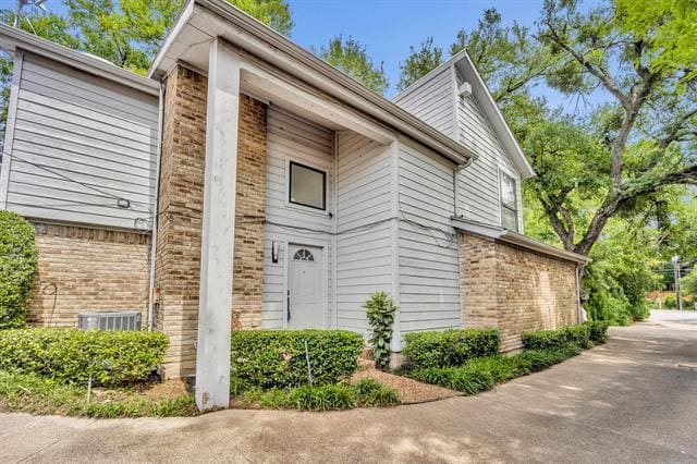 property at 9308 Greenville Ave