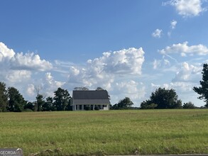 300 Rocky Rd in Register, GA - Building Photo - Building Photo