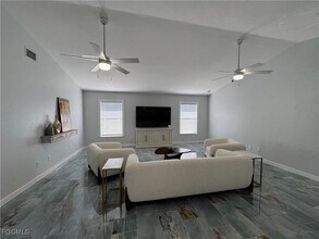 3707 SE 8th Pl in Cape Coral, FL - Building Photo - Building Photo