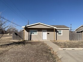 1801 1st Ave in Canyon, TX - Building Photo