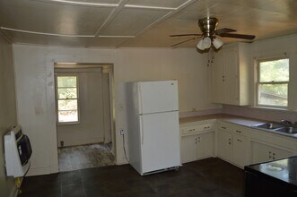 247 N Main St in Troutman, NC - Building Photo - Building Photo